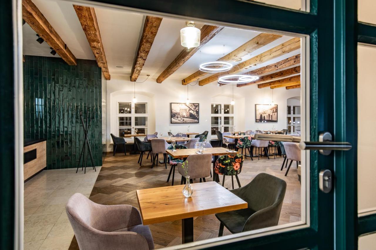 Zamecky Hotel Anton Florian 瓦尔季采 外观 照片